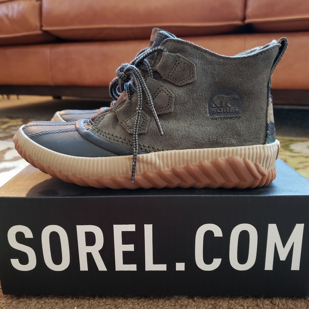 Sorel Out and About boots